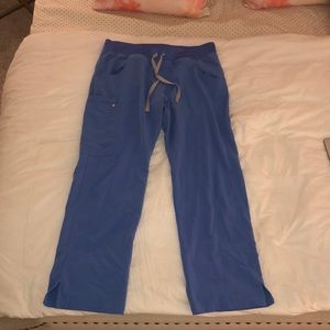 Figs Kade Petite Cargo Scrub Pants